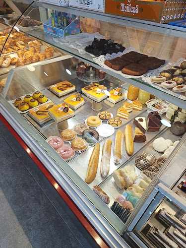 Fotografia tomada fuera de Overpani Panadería - Comercio en Zaragoza, Zaragoza