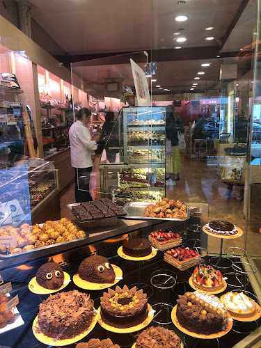 Fotografia tomada fuera de Casa Vives - Pastelería en Barcelona - Pastisseria en Barcelona, Barcelona