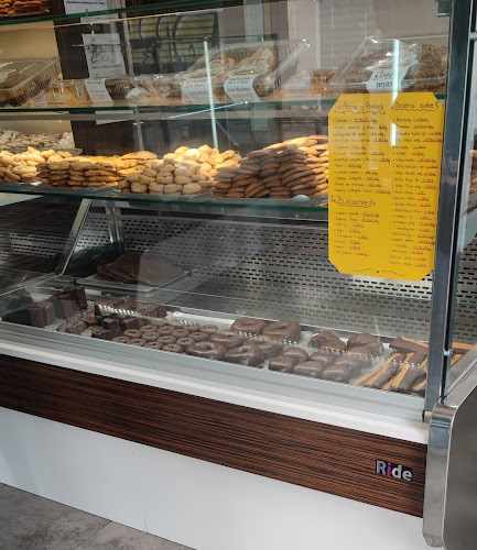 Fotografia tomada fuera de Dulces Artesanos Conchi - Panadería en Albacete, Albacete