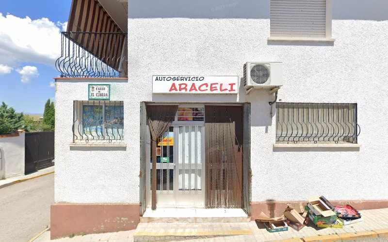 Fotografia tomada fuera de Supermercado Araceli - Tienda de alimentación en Valdepiélagos, Madrid