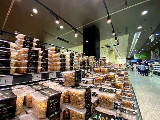 Fotografia tomada fuera de Hipercor Sanchinarro - Hipermercado en Madrid, Madrid