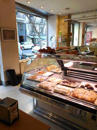 Fotografia tomada fuera de SENDRA FERRER S.L. - Pastelería en Lleida, Lérida
