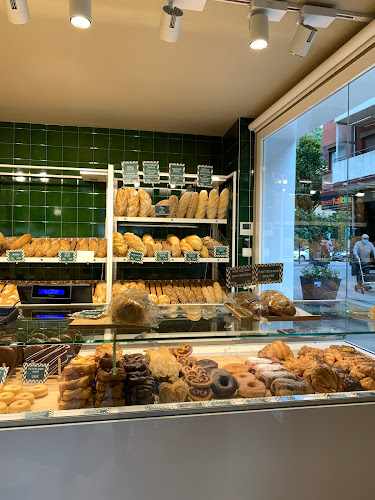 Fotografia tomada fuera de La Vitoriana - Panadería en Laudio, Álava