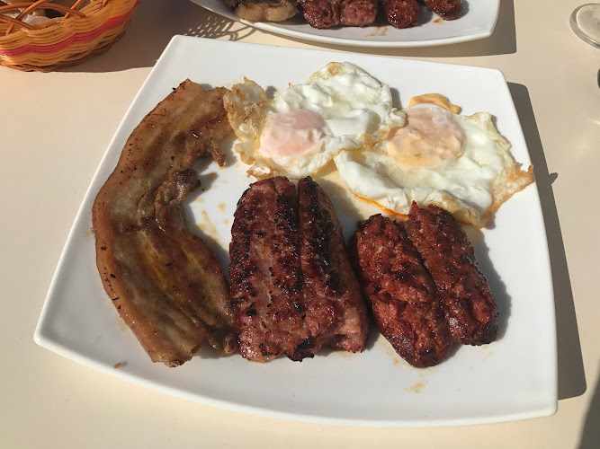 Fotografia tomada fuera de Albergue De Jatiel - restaurantes en Jatiel, Teruel