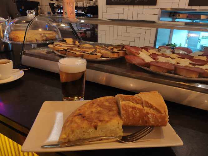 Fotografia tomada fuera de Restaurante Casa Lucre - restaurantes en Mondéjar, Guadalajara