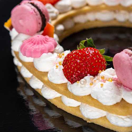 Fotografia tomada fuera de Dulce Silvita - Pastelería especializada en tartas nupciales en Vélez-Málaga, Málaga