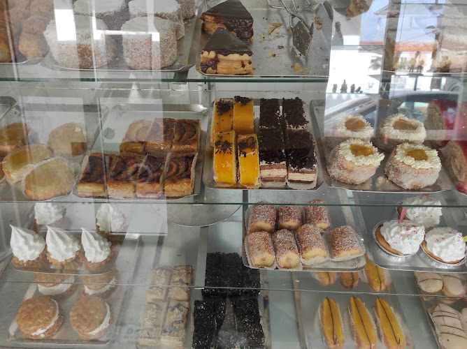Fotografia tomada fuera de Pastelería Antonio García - Pastelería en Vélez-Málaga, Málaga
