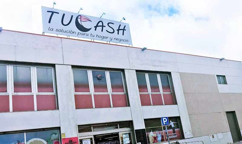 Fotografia tomada fuera de Hiper Usera (TU CASH) - Supermercado en Ugena, Toledo