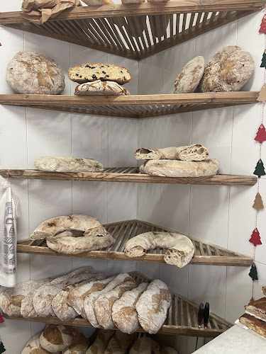 Fotografia tomada fuera de Panadería O Recreo - Panadería en Ordes, A Coruña