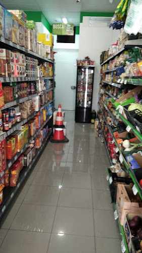 Fotografia tomada fuera de Coviran Mary Ruiz - Supermercado en Tolox, Málaga