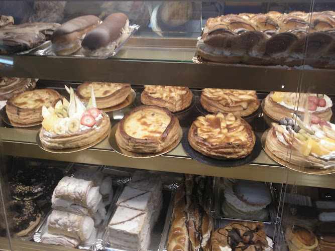 Fotografia tomada fuera de Panadería y Pastelería José - Panadería en Atarfe, Granada