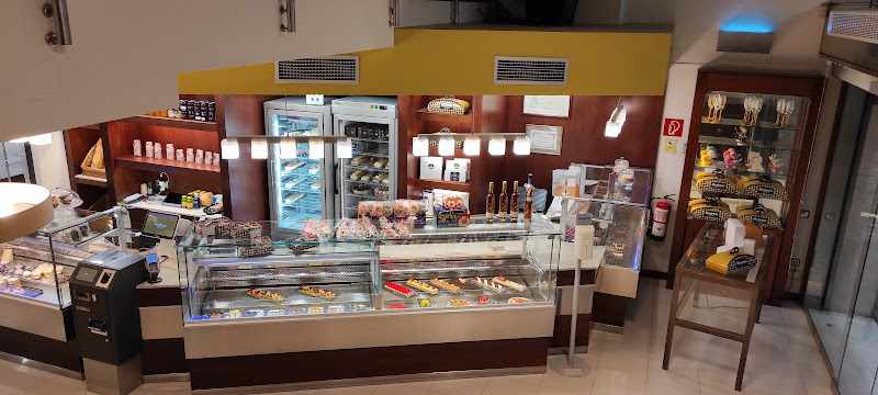 Fotografia tomada fuera de Andreví pastissers - Pastisseria en Castellar del Vallès, Barcelona