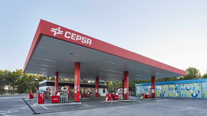 Fotografia tomada fuera de Estación de servicio Cepsa - Gas station en Trabazos, Zamora