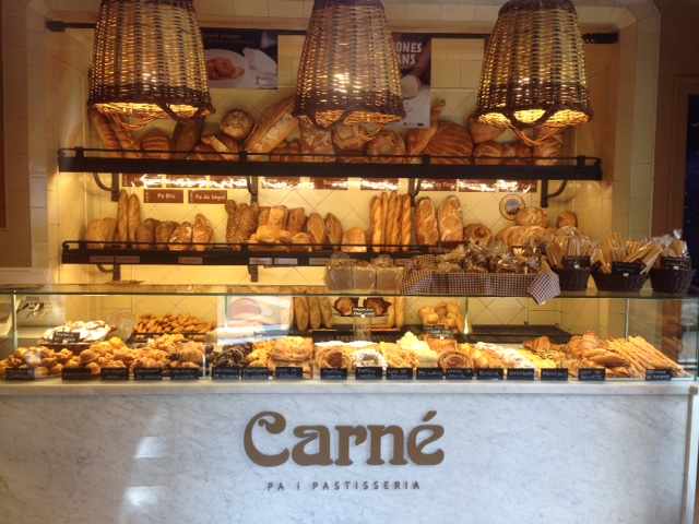 Fotografia tomada fuera de CARNÉ Forn de pa - Forn de pa en Terrassa, Barcelona