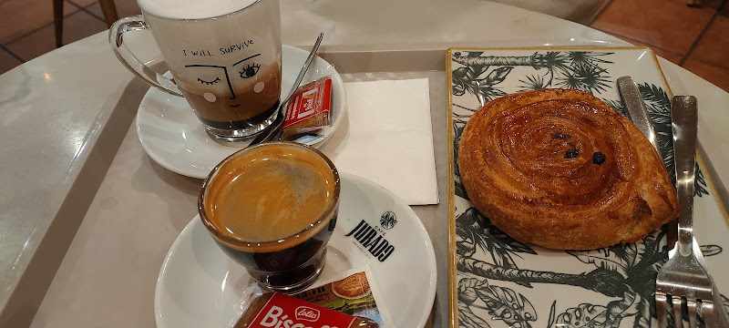 Fotografia tomada fuera de Velvet Café - cafeterías en Guadalajara, Guadalajara