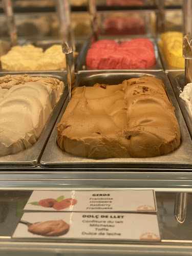 Fotografia tomada fuera de TRESDTRES - Gelateria en El Port de la Selva, Girona