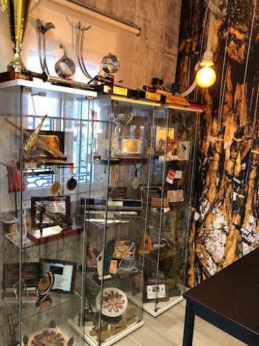Fotografia tomada fuera de Loncheados y Deshuesados La Corte al Corte - Delicatessen en Corteconcepción, Huelva