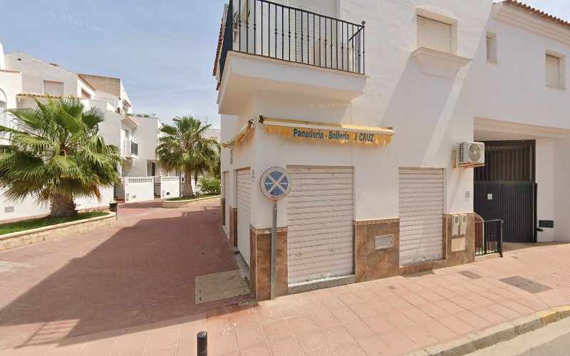 Fotografia tomada fuera de Panadería J.Cruz #PERLA De ANDALUCÍA# - Panadería en La Perla de Andalucía, Granada