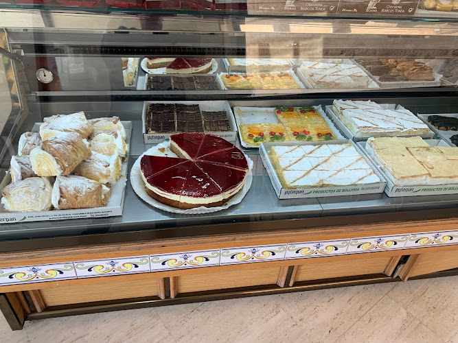 Fotografia tomada fuera de Pyter Pan S.L. - Panadería en Albatera, Alicante