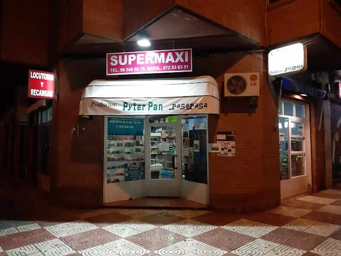 Fotografia tomada fuera de SuperMaxi - Panadería en Albatera, Alicante