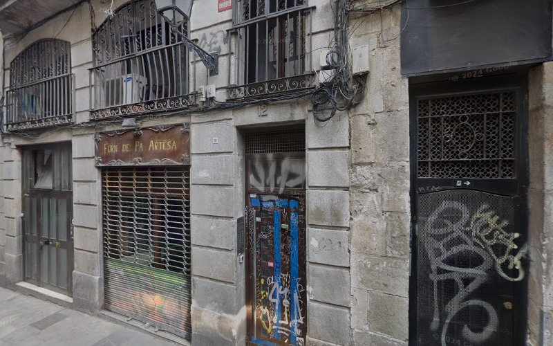 Fotografia tomada fuera de Fleca Solà - Forn de pa en Barcelona, Barcelona