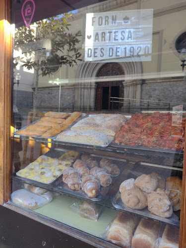 Fotografia tomada fuera de Forn de Pa Nancy - Panadería en Montcada i Reixac, Barcelona