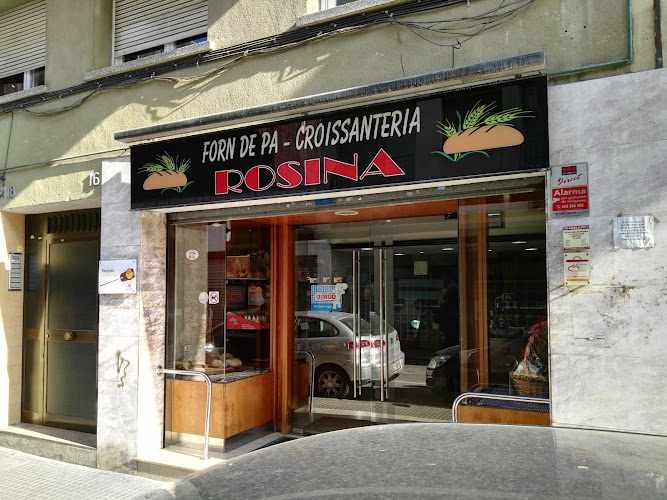 Fotografia tomada fuera de Rosina Forn de Pa-Croissanteria - Forn de pa en Montcada i Reixac, Barcelona