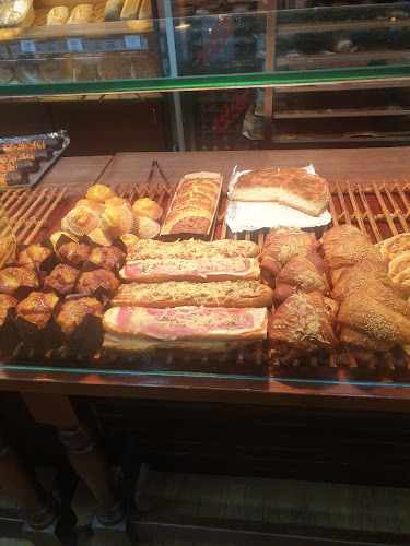 Fotografia tomada fuera de MacxiPa - Panadería en Montcada i Reixac, Barcelona