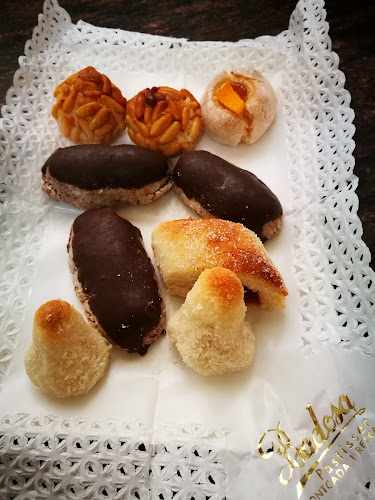 Fotografia tomada fuera de Pastelería Badosa - Pastisseria en Montcada i Reixac, Barcelona