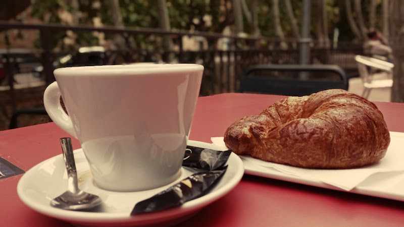 Fotografia tomada fuera de Llaveria - Pastelería en Montbrió del Camp, Tarragona
