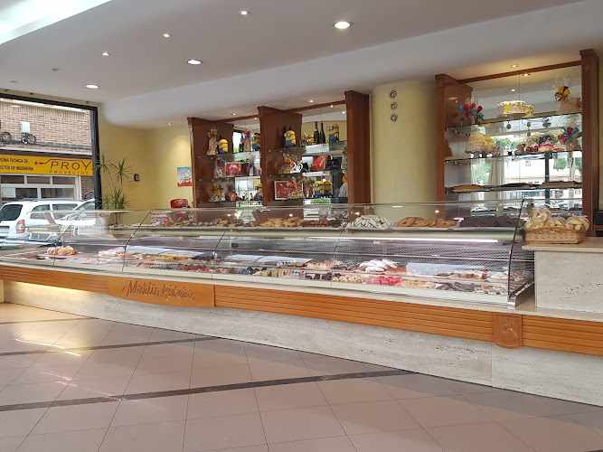 Fotografia tomada fuera de Panadería Martín Rivera Madrid E Hijos - Panadería en Torre-Pacheco, Murcia