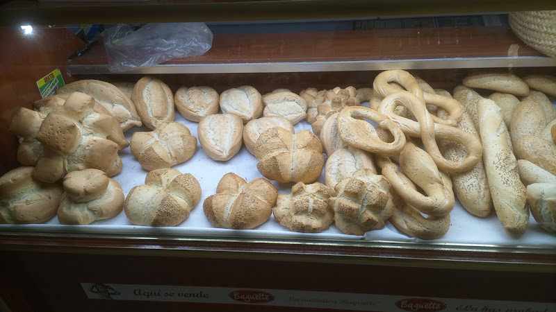 Fotografia tomada fuera de Panaderia San Antonio - Panadería en Mairena del Alcor, Sevilla