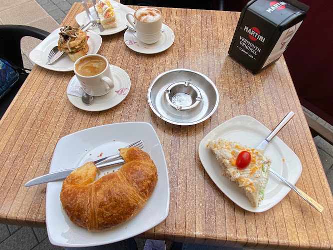 Fotografia tomada fuera de Cosmopolita - cafeterías en Areeta (Getxo), Vizcaya