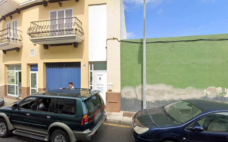 Fotografia tomada fuera de Mima’s • Amor al primer mordisco - Bakery en Icod de los Vinos, Santa Cruz de Tenerife