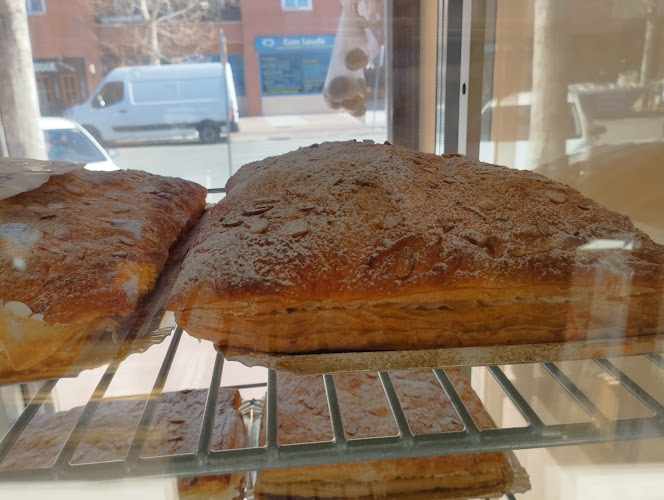 Fotografia tomada fuera de Horno Dara - Panadería en Humanes de Madrid, Madrid