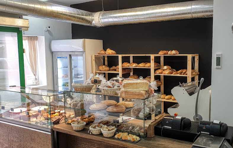 Fotografia tomada fuera de Corteza & Miga - Panadería en Parla, Madrid