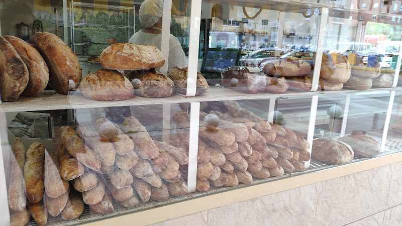 Fotografia tomada fuera de Natural Pan - Panadería en Parla, Madrid