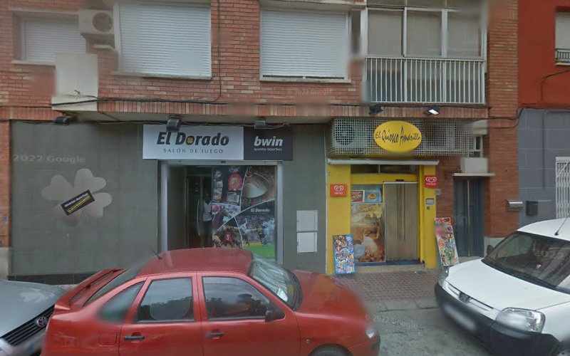 Fotografia tomada fuera de Panaderia D&C Kiosco Amarillo - cafeterías en Fraga, Huesca