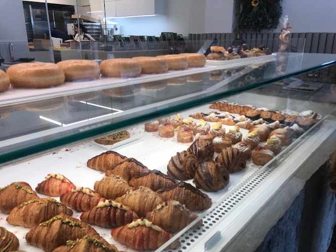 Fotografia tomada fuera de Pastelería Royal - Pastelería en Elche, Alicante