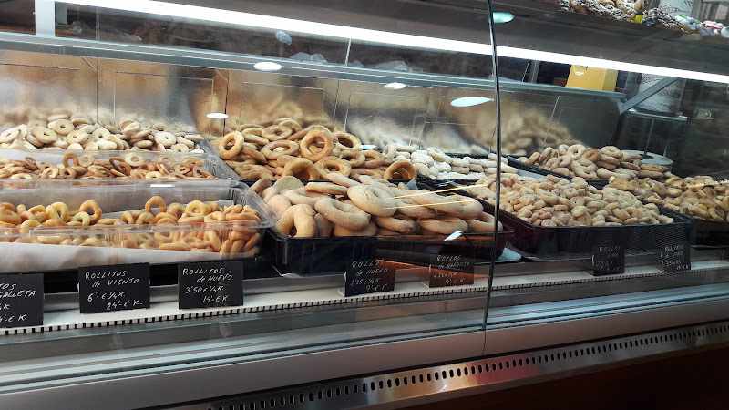 Fotografia tomada fuera de Horno Artesano - Dulce y Salao - Panadería en Elche, Alicante