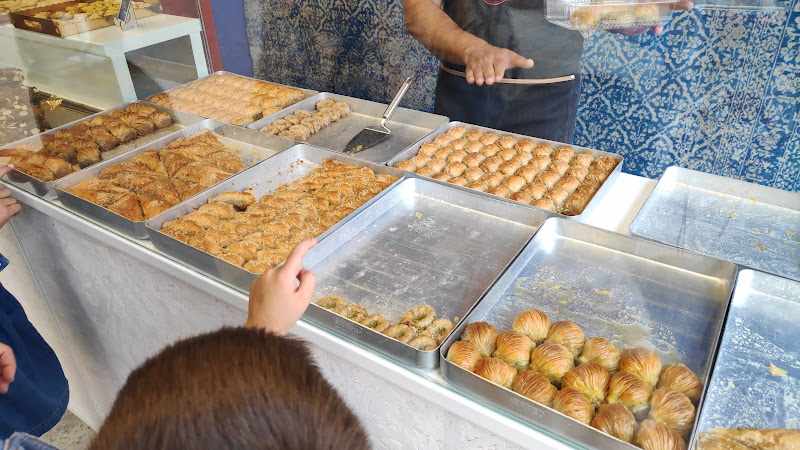 Fotografia tomada fuera de Pastelería Turca Nubeso - Pastelería en Elche, Alicante