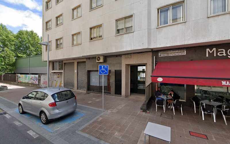 Fotografia tomada fuera de Pastelería Panadería Os Laranxos - Panadería en Pontevedra, Pontevedra