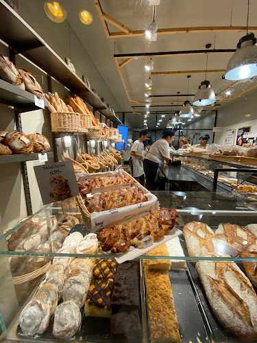 Fotografia tomada fuera de Turris Badalona - Panadería en Badalona, Barcelona