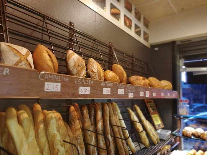 Fotografia tomada fuera de Horno de pan Espan's - Forn de pa en Badalona, Barcelona