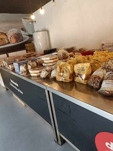 Fotografia tomada fuera de Dori Dori - Pastisseria en Badalona, Barcelona