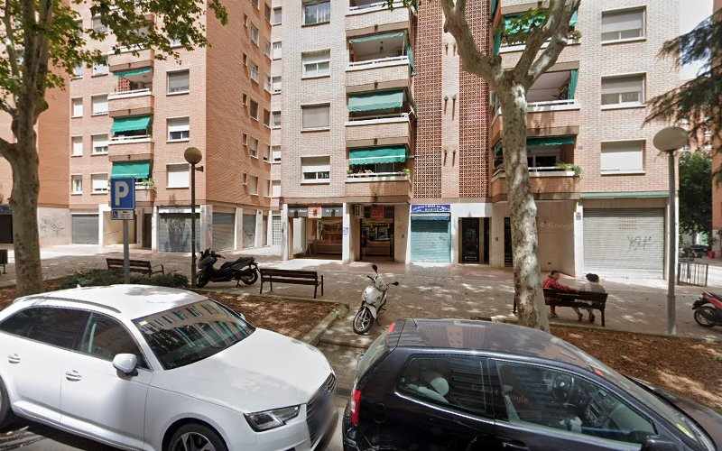 Fotografia tomada fuera de MacxiPa - Panadería en Badalona, Barcelona