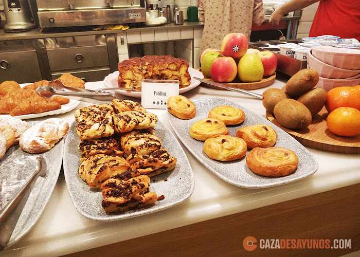 Fotografia tomada fuera de Mi HABITACIÓN favorita - Cafetería en Zaragoza, Zaragoza