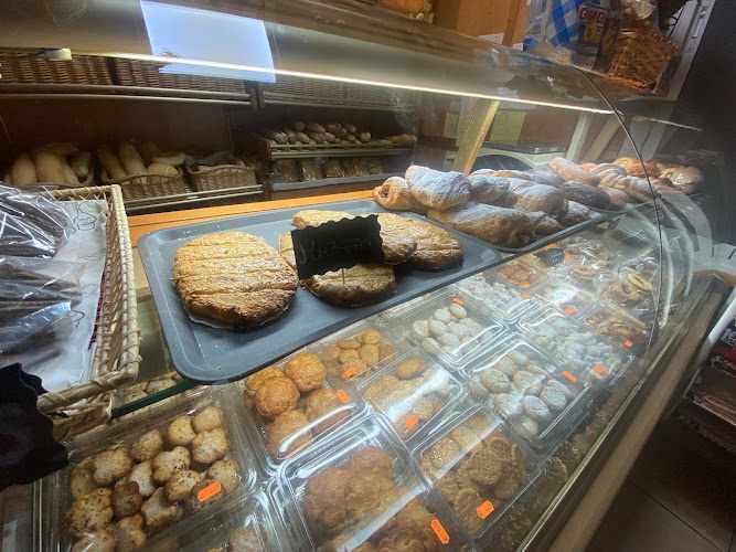 Fotografia tomada fuera de Quiles - Panadería en Almoradí, Alicante
