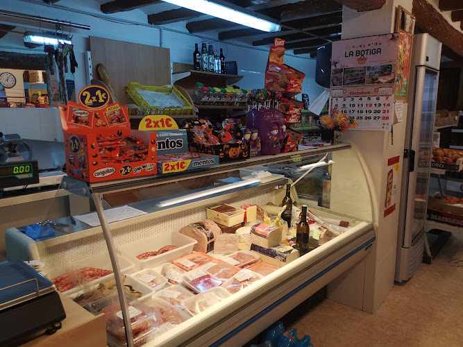Fotografia tomada fuera de LA BOTIGA - Supermercat en Duesaigües, Tarragona