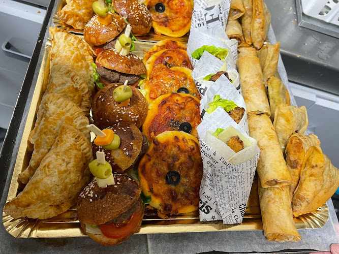 Fotografia tomada fuera de Cafeteria pasteleria lixus - cafeterías en Canovelles, Barcelona